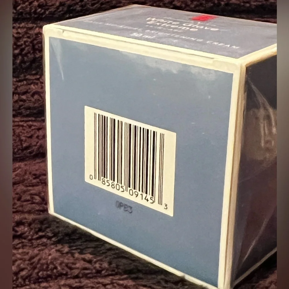 NIB SEALED Elizabeth Arden White Glove Extreme Daily Moisture Brightening Cream